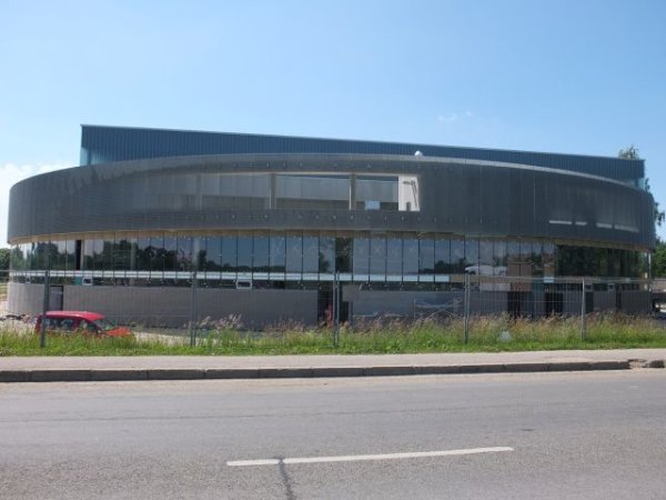 Graži ir jauki  Kėdainių arena sparčiai kyla iš statybų aplinkos