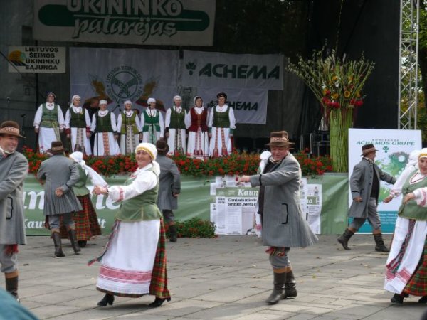 Derliaus šventėje muzikaliausias – Kėdainių rajono kiemelis