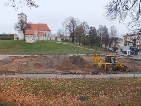 Pradėtas tvarkyti Ramybės skveras