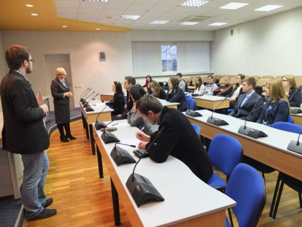 Rajono jaunimo ir su jaunimu dirbančios nevyriausybinės organizacijos rinko savo atstovus į...