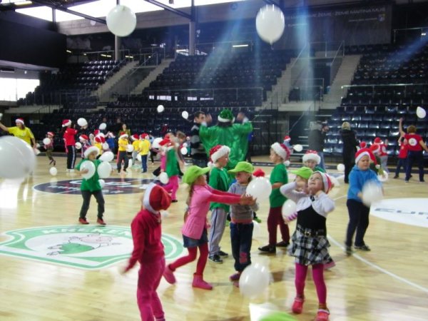 Nykštukų šėlsmas Kėdainių arenoje