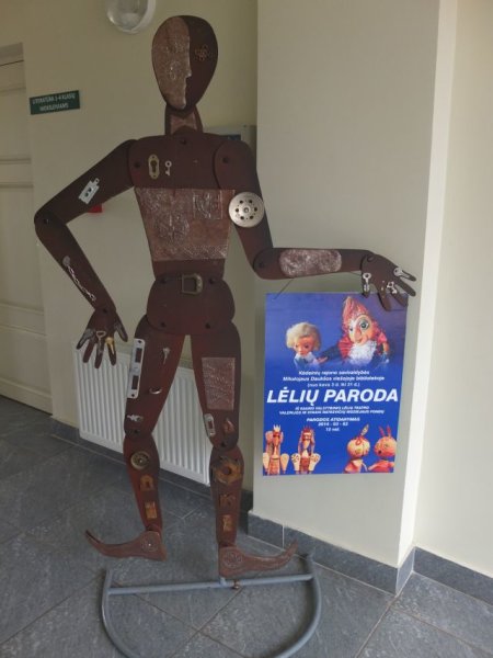 Kauno lėlių teatro pasakų veikėjų viešnagė Kėdainių M. Daukšos bibliotekoje