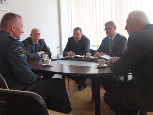 Su policijos viršininku aptarti keli svarbūs klausimai