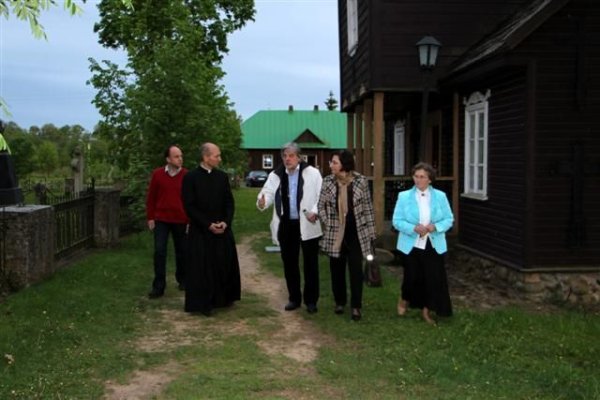 Tėvo Stanislovo Paberžė atgijo