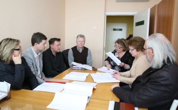 Aptartas Šviesiosios gimnazijos trečiojo pastato projektas