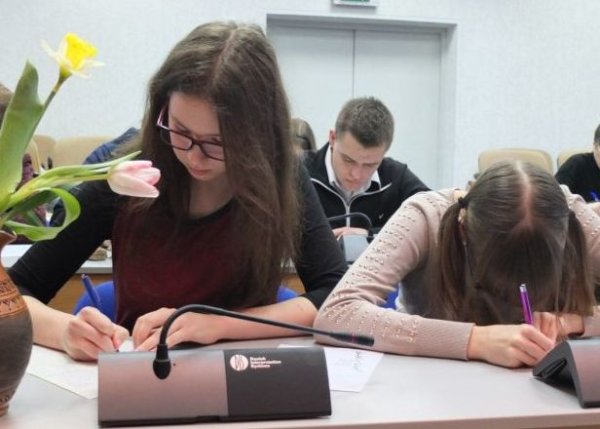 Dvidešimt vieno abituriento žinios įvertintos aukščiausiais balais