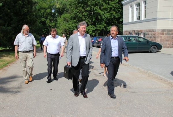 Mero vadovaujama delegacija su darbo vizitu lankėsi Lietuvos žemdirbystės sostinėje