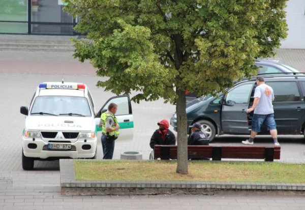 Viešosiose vietose bus draudžiama prašyti išmaldos
