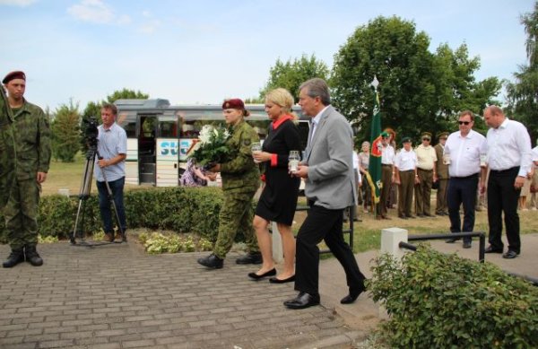 Paminėta Europos diena stalinizmo ir nacizmo aukoms atminti ir Baltijos kelio diena