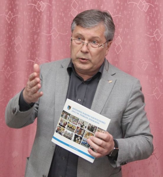 Rajono seniūnijose – rajono vadovo ataskaita bei Kultūros ir meno dienos