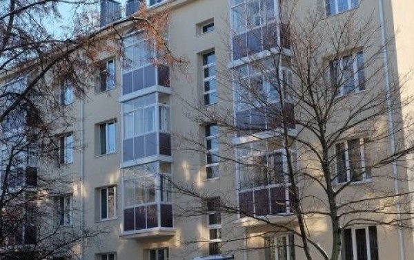 Kylantis pavojus – apsinuodijimai smalkėmis renovuotuose daugiabučiuose