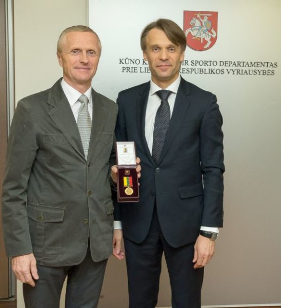 R. Kaseliui įteiktas aukso medalis „Už nuopelnus Lietuvos sportui“  