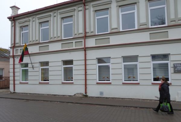 Atlikite savo pilietinę pareigą – nepamirškite iškelti valstybės vėliavų! 