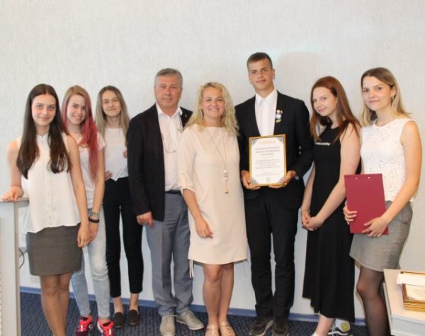 Apdovanotos geriausios Kėdainių rajono ugdymo įstaigų mokinių savivaldos