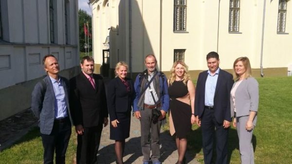 Apie priklausomybės ligas: nuo pirminės sveikatos priežiūros iki stacionarinės pagalbos