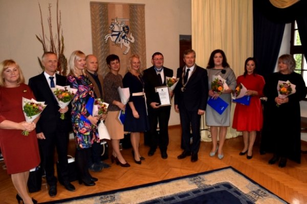 Metų mokytojas – Kėdainių Juozo Paukštelio progimnazijos pradinio ugdymo metodininkas L. Vilčinskas