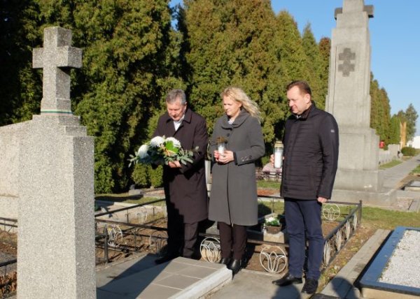 Pagerbti Amžinybėn išėję žymūs kraštiečiai