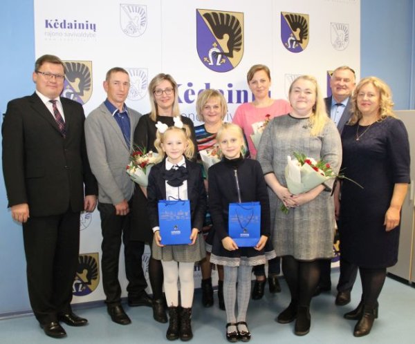 Konstitucijos egzamino laureatės Lėja ir Milita: „Piešinyje esu aš ir mano Lietuva“