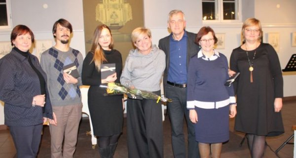 Vakaro su Edita Mildažyte metu vargonams paaukota beveik 500 Eur
