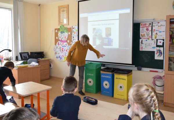 Kėdainių rajono mokiniai mokosi rūšiuoti atliekas 