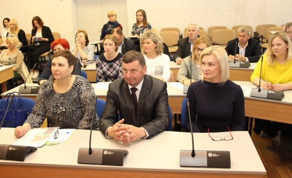 Priklausomybių konsultantai tiesia pagalbos ranką: įkvėps motyvacijos ir padės atsitiesti 