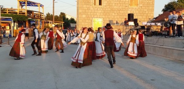 Krakių kultūros centro kolektyvai dalyvavo tarptautiniame festivalyje Kroatijoje