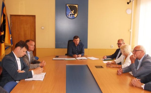 Meras: ištikimiausias rėmėjas nebegali dar kartą gelbėti NEVĖŽIO 