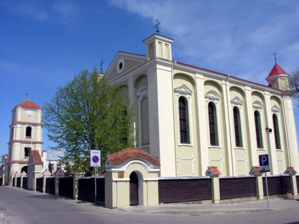Šviesomis švytės renesansinė Evangelikų reformatų bažnyčia