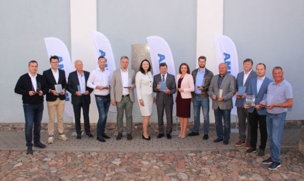 Gimtadienį švenčiantiems Kėdainiams – sunkvežimis šventinių tortų ir „Maximos“ padėkos itin...