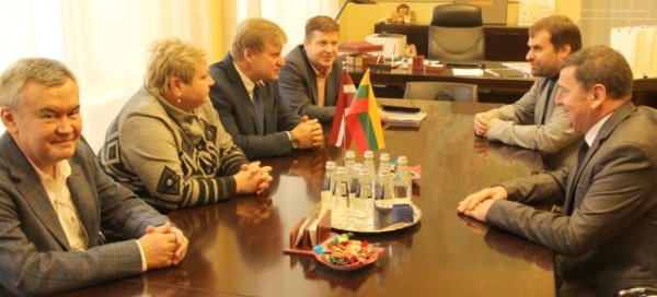 Aptartos bendradarbiavimo galimybės su Kazachstano verslininkais