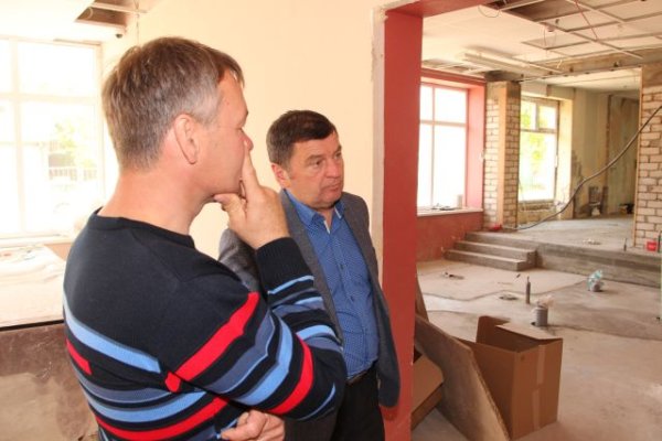 Freskos neliks, prašmatnaus rūsio įrengimą pakeis dar vienais patogiais laiptais