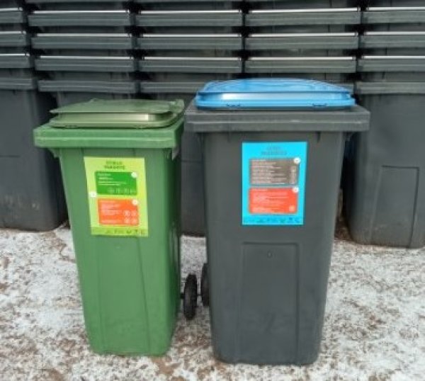 Pradedami dalinti pakuočių atliekų surinkimo konteineriai
