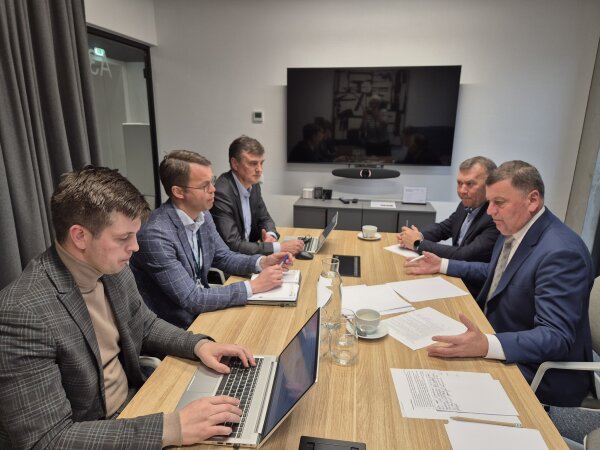 Meras V. Tamulis Vilniuje susitiko su bendrovės „Via Lietuva“ generaliniu direktoriumi M. Gedaminsku