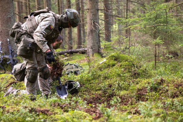 Gedimino štabo bataliono kariai vykdys topografines lauko pratybas Kėdainių ir Jonavos rajonuose