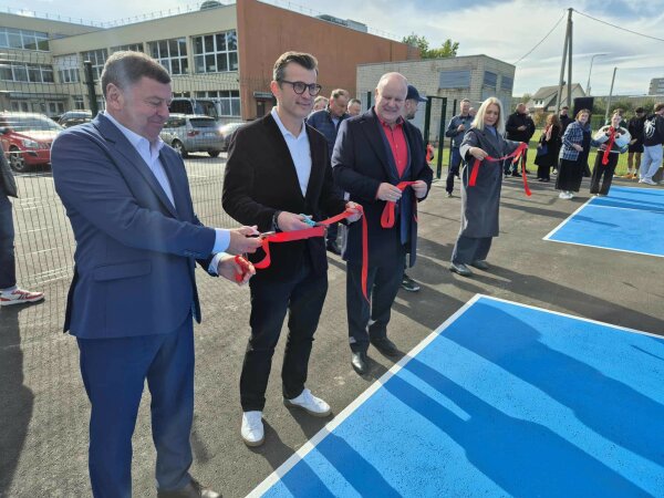 Kėdainių „Atžalyno“ gimnazijos teritorijoje oficialiai atidarytos naujos piklbolo aikštelės!