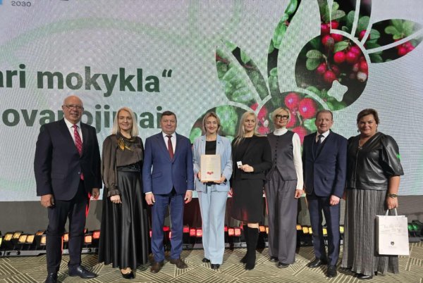 Krakių Mikalojaus Katkaus gimnazijai ir Kėdainių „Aušros“ progimnazijai – „Tvarios mokyklos“...