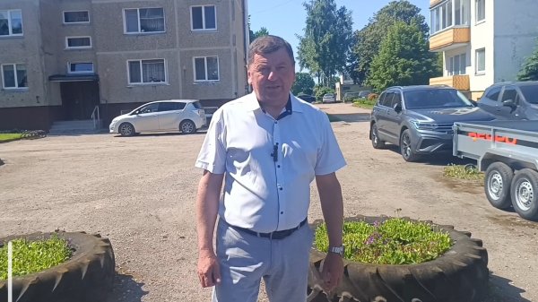 Pagiriuose ir Aukštuosiuose Kapliuose vykdomi kiemų atnaujinimo darbai