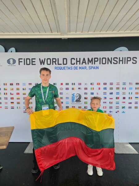 Jaunieji Kėdainių šachmatininkai išbandė jėgas pasaulio čempionate